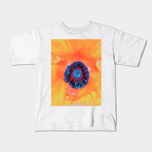 Light Orange Poppy - Centre of the Flower - Early Spring Blooms Kids T-Shirt